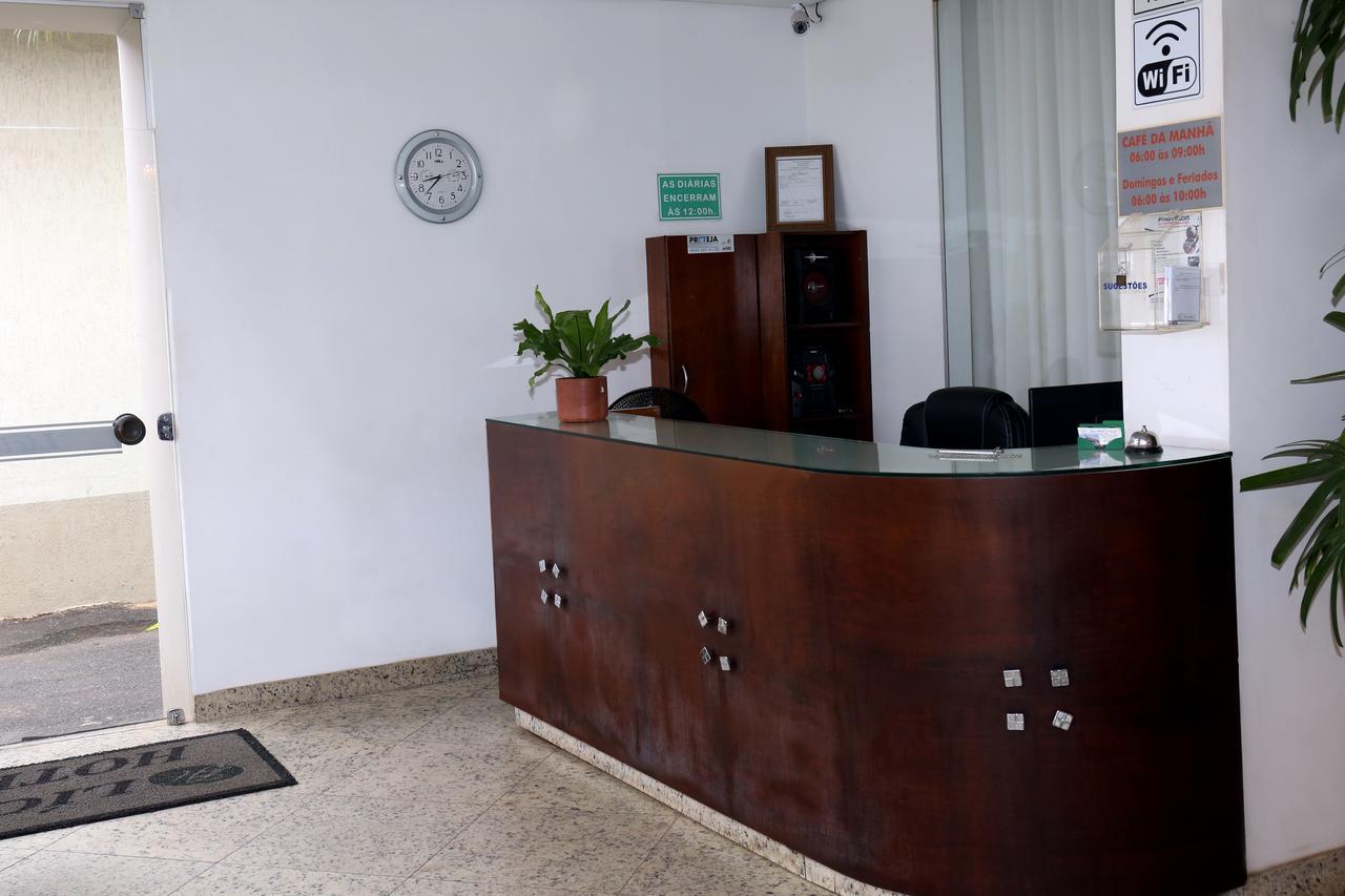 Licia Hotel Joao Pinheiro 外观 照片